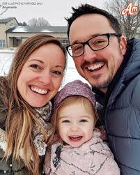 Christine Caddy's Instagram, Twitter & Facebook