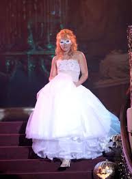A Cinderella Story Always Loved This Entrance Song Playing Was Jesse Mccartney S The Best Day Of My Life A Cinderella Story The Duff Dream Wedding Dresses