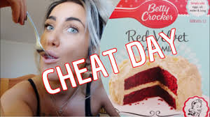 Some red velvet cake recipes use only a tablespoon or two of cocoa powder, giving virtually no chocolate flavor. Cheat Day Betty Crocker Red Velvet Cake Youtube
