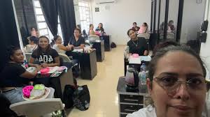 Marcando la diferencia!! #InstitutoDeBellezaYEstilismoElegance Conoce  nuestras promociones En nuestras próximas carreras Técnico en Peluquería y  Barbería Técnico en aplicación de pestañas uno a uno Técnico en Uñas  profesional Informes al WhatsApp ...