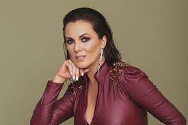 La cantante mexicana edith márquez ha llegado a un punto de madurez en su carrera en la que se atreve con nuevos lenguajes en su música y más permisos para hablar de cosas que antes no se planteaba, asegura este lunes en entrevista con efe. Tengo La Edad Y Madurez Suficiente Para Decir Ciertas Cosas Edith Marquez Cabecera