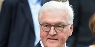 And in 2012 and 2015, there were reports that the two would marry although they were proven to be wrong. Spende Von Bundesprasident Steinmeier Judische Allgemeine