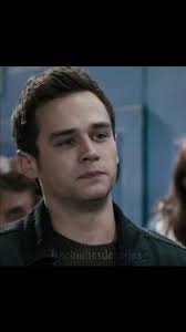 "E Sou um Sobrevivente" 💔😭🥺 #edit #13reasonswhy #justinfoley #fly #flyp  #fy #viral #trechinhosdeseries_