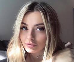 Kopf's mother was a single parent who worked hard while corrina enjoyed her vacations at her grandparents' place. Corinna Kopf Bio Facts Family Life Of Instagram Model Vlogger