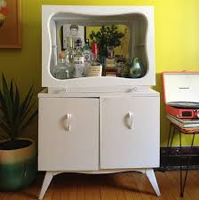 It represents an unfailing presence in the areas destined to welcome guests and is available in. Amazing Home Bar Cabinet Design Ideas Hometone Home Automation And Smart Home Guide