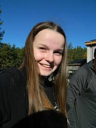 Tracy Henderson (@TH1812)