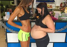 Foto Viral Mostra Duas Gravidas Com 1 Mes De Diferenca E Prova Que Cada Corpo Tem Sua Historia Hypeness Inovacao E Criatividade Para Todos