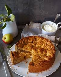 Apfelkuchen Rezept Fur Gedeckten Apfelkuchen Perfekt Fur Den Herbst Apfelkuchen Murbeteig Kuchen Und Torten Leckere Torten