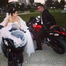 Súper motos, motocicletas, motos tumblr, motos carretera, autos, fotografia, fotografía de bicicleta. Bridge And Groom Motorcycle Wedding Photo I Love This This Will Totally Be Me Casamento Dos Sonhos Moto Casal Casais De Moto