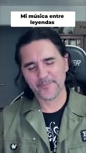 Bajan”, es para mi una de esas canciones que cualquier compositor soñaría  hacer! El equilibrio entre la palabra, su ritmo y sus silencios, los giros  de la melodía y las sonoridades forman