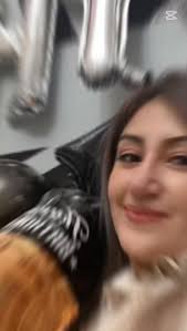 🎉🎂 ¡Feliz cumpleaños, mi florcita ! 🎂🎉 Hoy celebro no solo tu  cumpleaños, sino también la suerte inmensa de tenerte en mi vida 💕.  Gracias por cada sonrisa compartida, por cada abrazo