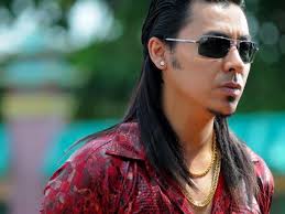 Kl gangster 1 is the prequel for abang long fadil 1 movie. Action Speaks Louder Than Words Kl Gangster 2