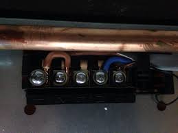 Induction hobs have an electromagnetic field below each of the hob rings that transfers heat directly to the magnetic cookware, causing it to heat up. I Have Bought A Aeg Induction Hob And Have Fault E8 The Right Hand Two Rings Do Not Work The Gas Ring And Left 2 Do