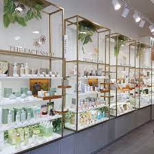 Nature Collection Vmd Design Cosmetic Retail Store Interior Design Store Design Boutique Retail Store Design