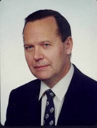 Andrzej Kuczynski's Instagram, Twitter & Facebook