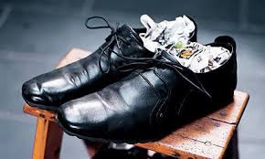 How To Stretch Out Too Tight Shoes Put On Thick Socks And Heat Area With Hair Dryer Let Dry Bef Stretch Leather Boots Stretch Leather Shoes Leather Shoes Diy