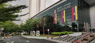 It is located just outside the eastern border of kuala lumpur federal territory. Majlis Bandaraya Kuala Lumpur Masjid Jamek 6 Masjid Jamek Bandaraya Kuala Lumpur Cadangan Kerja Ubahsuai Serta Kerja Berkaitan Di Terminal Kenderaan Majlis Bandaraya Seremban Negeri Sembilan Darul Lhambeep