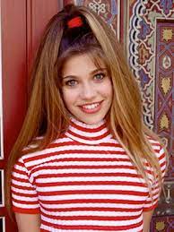 Girl Meets World Why We Still Obsess Over Topanga S Hair The 90s Fashion 90s Fashion Trending Fashion
