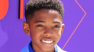 Why Leo From The Main Event Looks So Familiar