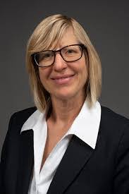 Lauren Whitley's Instagram, Twitter & Facebook