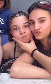 Sabrina Roque (roqueS809)