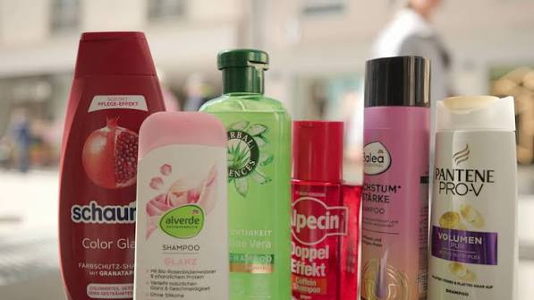 Haar-Shampoo-Test: Haar-Shampoos: Glänzende Leistungen? | Gesundheit! | BR  Fernsehen | Fernsehen | BR.de