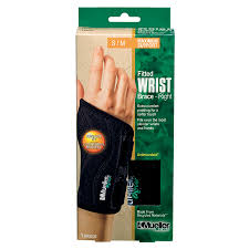 Mueller Green Fitted Wrist Brace Maximum Support Right S M