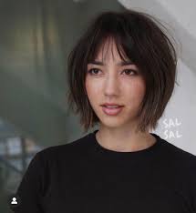 Su capelli sottili e fini e in generale per chi ha pochi capelli, . Acconciature Capelli Fini 2019 2020 I Tagli Che Danno Volume Amica Foto 1