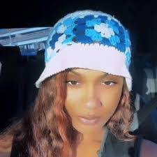 Rosie Gamez's Instagram, Twitter & Facebook