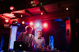 Zwar ist dies nicht gesetzlich geregelt, doch die medizinischen dienste genehmigen die eingriffe meist erst bei geändertem vornamen. Hochzeitsplanung Osnabruck Bundesweit Eventschmiede Gmbh