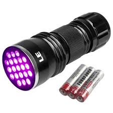 Le 21 Leds 395nm Ultraviolet Led Flashlight Blacklight 3 Aaa Batteries Included Le