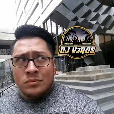 Hiiiii I'm a May 2026 bride and we are having our wedding near the Sun  valley area. We are looking for a good cater options as well a DJ! Any  recommendations ?😝 |