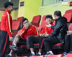 * văn hậu vẫn đá sea games 30. Tháº¯ng Tháº§y Park Khi ChÆ¡i Game Han Quá»'c Ä'oan VÄƒn Háº­u CÆ°á»i Ä'áº§y Khoai Chi Sao Thá»ƒ Thao Viá»‡t Giáº£i Tri