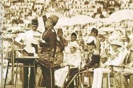 First prime minister tunku abdul rahman interviewed in 1988 and 5th pm,tun badawi in 2009, both were hounded out of office. Tunku Abdul Rahman Bapak Kemerdekaan Malaysia Sumatratimes