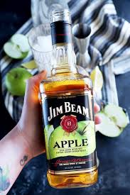 Jim beam® apple, apple for me the best actor and not only because of star trek.he has starred in so many movies and tv. Jim Beam Apple And Soda Cocktail Recipe Cake N Knife