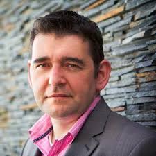 Niall Devitt (@nialldevitt)