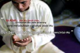 Allah pinjamkan dia buat aku mengenal cinta.allah temukan dia untuk aku mengenal kaca dan permata.tetapi benarkah, dialah pilihan hati?? Antara 3 Rahsia Allah Pada Kehidupan Manusia Azlanyussof