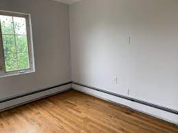 So if a room is 11 foot wide by 8 foot long, 11 x 8 = 88 square feet. Rooms As Cheap As 650 Available King Rooms 850 Spareroom