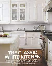 The classic white kitchen is sometimes critiqued for being a little boring—but there's one solid reason to opt for this color in the kitchen: Sweet Ava Kate I M Dreaming Of A White Kitchen Classic White Kitchen White Kitchen Kitchen Inspirations