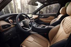 The 2021 hyundai santa fe features a wider, more aggressive front grille, digital display and a panoramic sunroof. Hyundai Santa Fe 2021 Black Interior