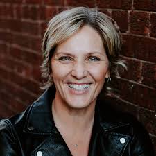 Victoria Robinson Speaking Fee, Schedule, Bio & Contact Details