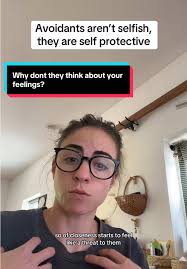 Understanding Avoidant Attachment in Relationships