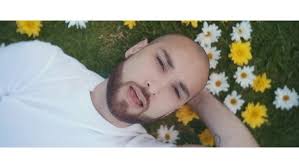 Cris Moy's Instagram, Twitter & Facebook