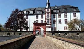 Idstein, Germany Sightseeing Guide + Self-Guided Walk