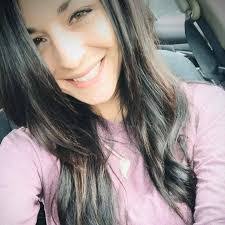 Tina Roberson's Instagram, Twitter & Facebook