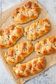 Rosinenzopfe Frisch Aus Dem Ofen Lecker Macht Laune Weissbrot Selber Backen Lebensmittel Essen Susse Brotchen