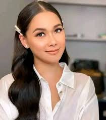 We sure need a queen Let's vote