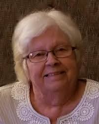 Essie Clark's Instagram, Twitter & Facebook