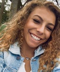 Allie Wolfe's Instagram, Twitter & Facebook