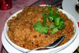 Untuk membakar kalori sekepal nasi goreng butuh berjalan selama 64 menit atau lari 23 menit atau bersepeda 33 menit. Maklumat Pemakanan Nasi Goreng Latihan Ab 2021